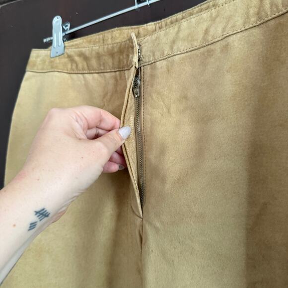 90s Vintage I.N.C | Camel Tan Suede High Rise Straight Leg Pants Leather Size 6 - Picture 4 of 6